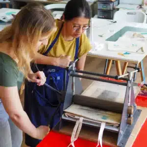 Atelier team building gravure et impression à la Réunion