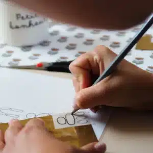 Fabriquez vos boucles d’oreilles en laiton