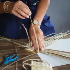 Réalisez un bertel porte-clé en tressage vacoa