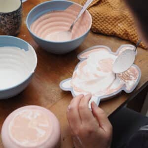 Initiez-vous au moulage déco en plâtre