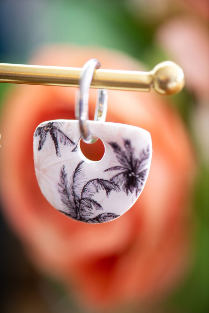 Atelier bijoux à la réunion en argile polymere